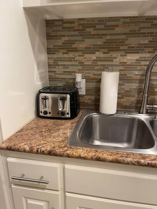 Beautiful/Spacious 2 Bedroom Houston Near Galleria Buitenkant foto